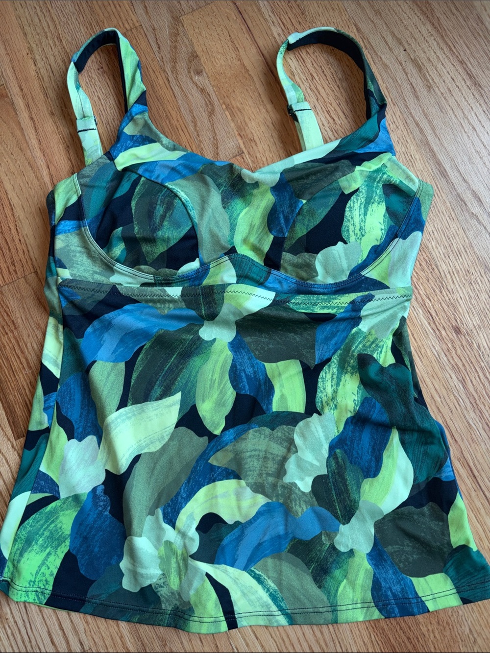 Athleta 36B/C Green & Blue Printed Bikini Swim Top